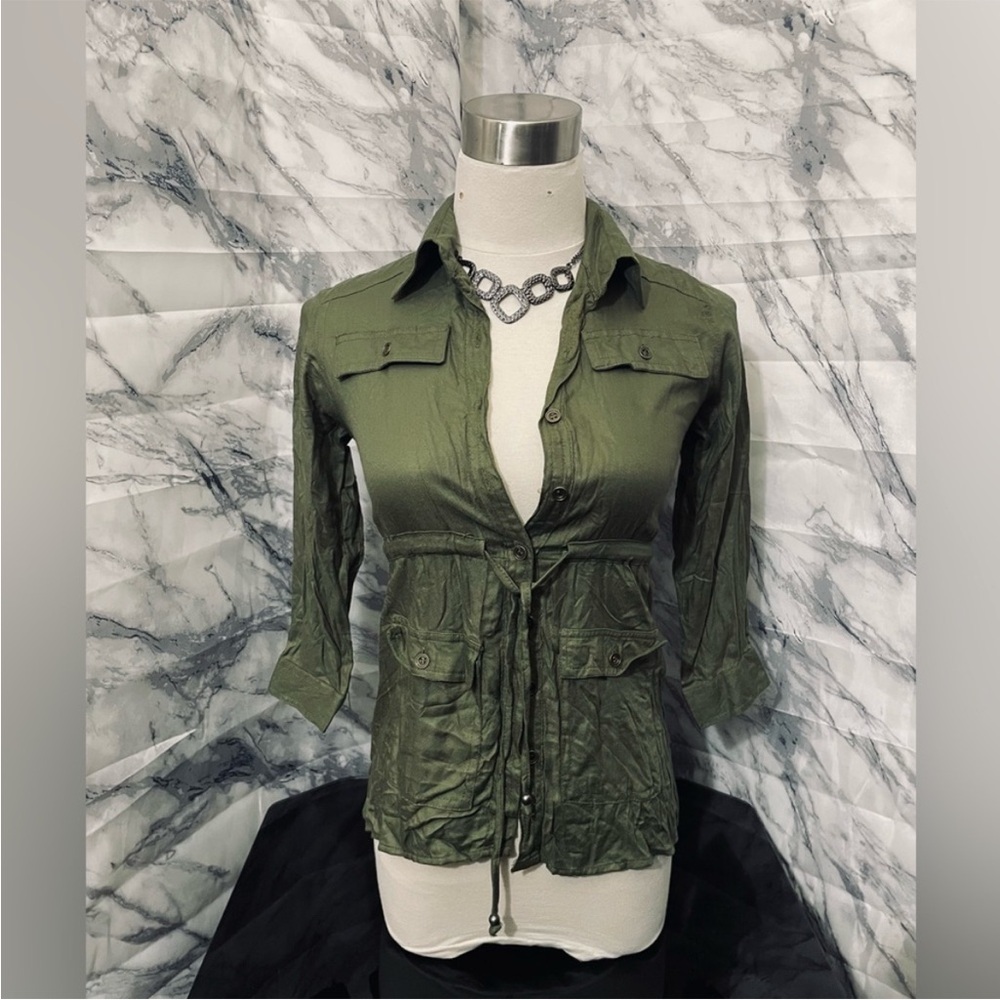 Angie Green Blouse Fitted Lightweight Top